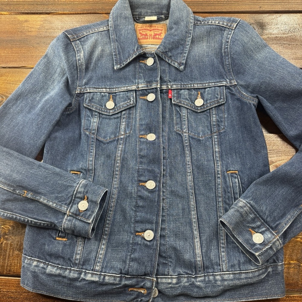 Levis Jacket Women's XS Trucker Denim Premium Jean Jacket 34" Chest - Picture 2 of 10